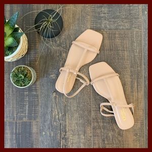 Super INN Square Toe Nude Sandals